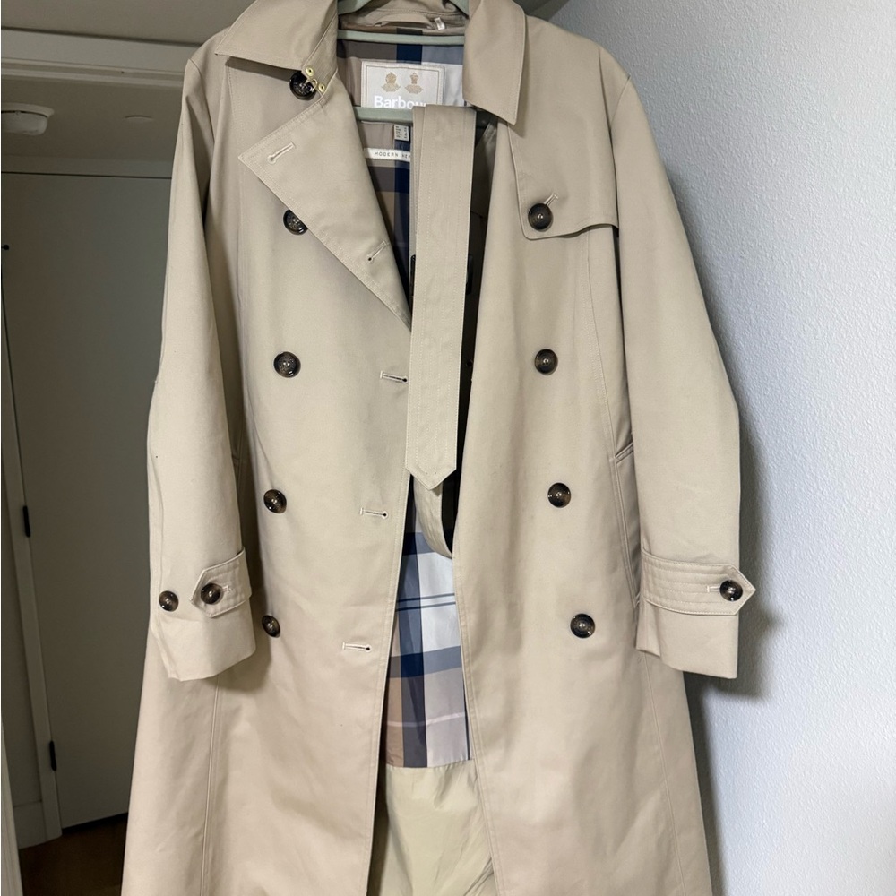 Barbour Women's Beige Trench Coat